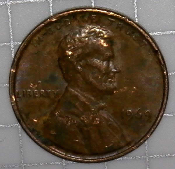 1969-P-Lincoln-Cent-With-Die-Break?-Area-Didn't-Come-Off-With-Toothpick